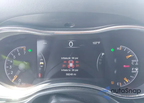 2021 Jeep Grand Cherokee Laredo E 4X2 z USA, uszkodzony, nr VIN 1C4RJEAG1MC814188